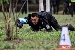 “魔鬼烤验”，特警应战！
